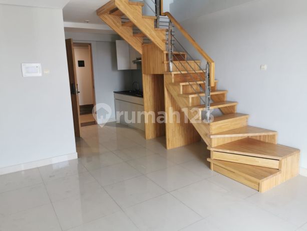 Apartemen  Maqna Residence di Kebon Jeruk 2 lantai sangat bagus 