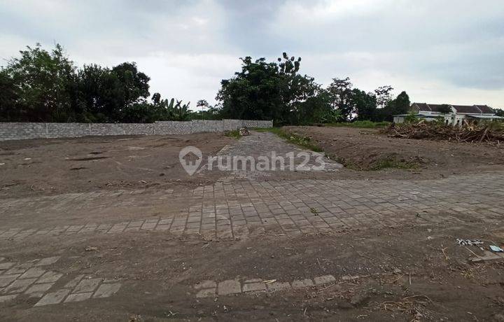 Siap AJB tanah di belakang hotel Hyatt Palagan dalam cluster