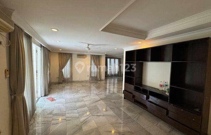 Rumah Dijual Dalam Kompleks Executive Paradise, Cilandak