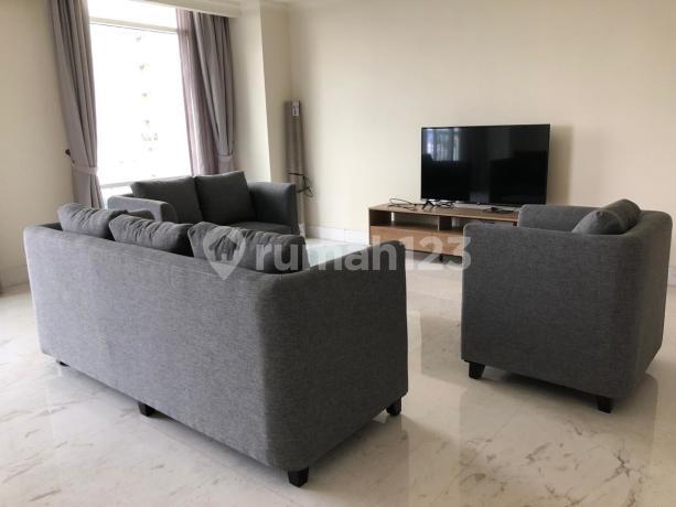 Disewakan Botanica Apartment 3 Bedrooms Jakarta Selatan