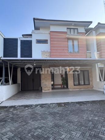 Rumah furnished SHM dlm perum elit Royal Maguwo Kalasan Sleman Rumah furnished SHM dlm perum elit Royal Maguwo Kalasan Sleman