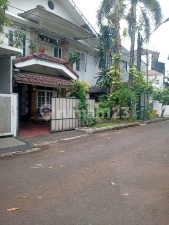 For Sale House in Sector 6 Bintaro Tangsel