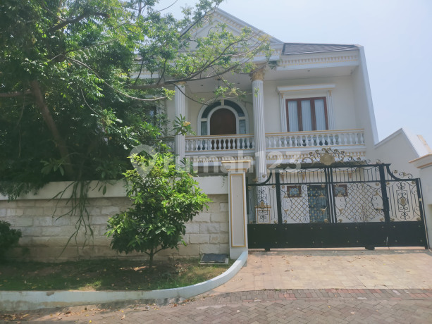 Rumah Villa Riviera Pakuwon City Surabaya Siap Huni