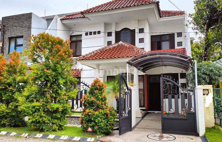 Rumah Minimalis di Puri kencana karah, Jambangan