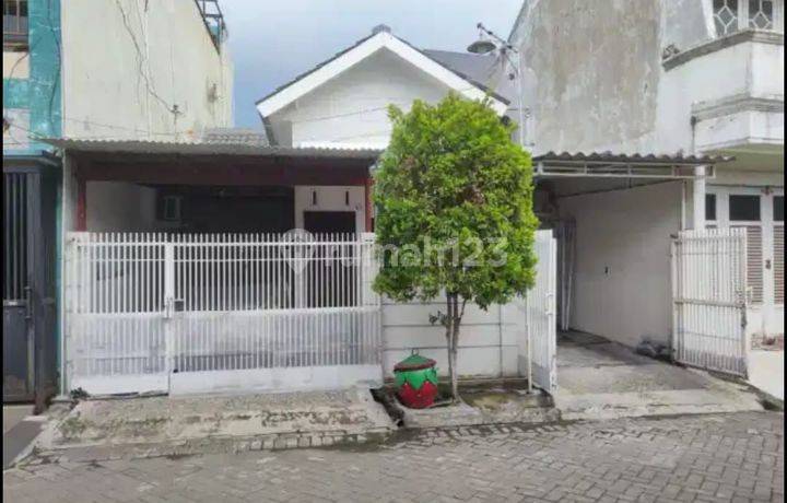 Rumah Minimalis di Deltasari Indah waru