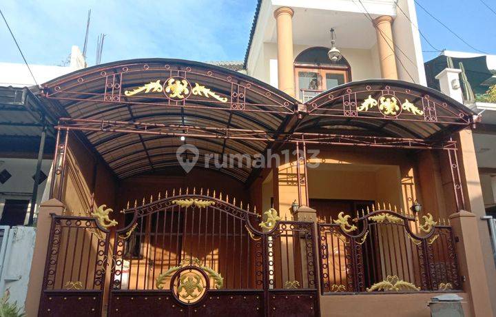 Rumah 2 lantai di Graha kebonsari elveka