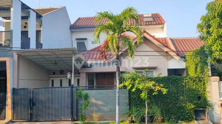 Quick Sale, Ready-to-Occupy Minimalist House in Deltasari Baru