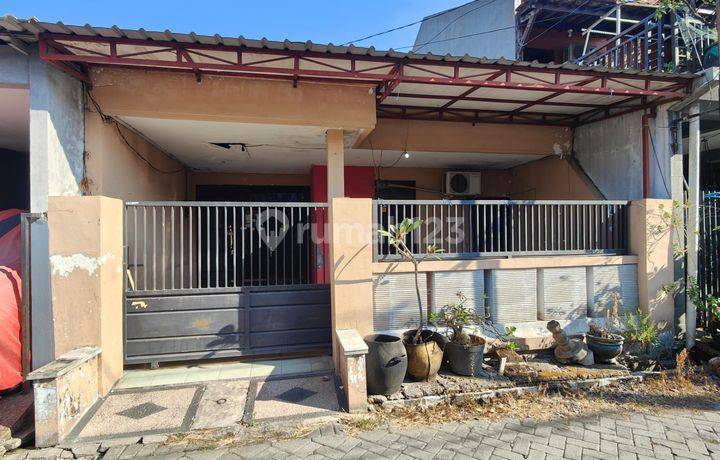 Rumah Murah Butuh Renov di Deltasari indah
