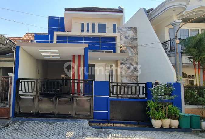 Bonus Furnished, Rumah Cantik Minimalis di Karah Tama Dekat Jawa Pos