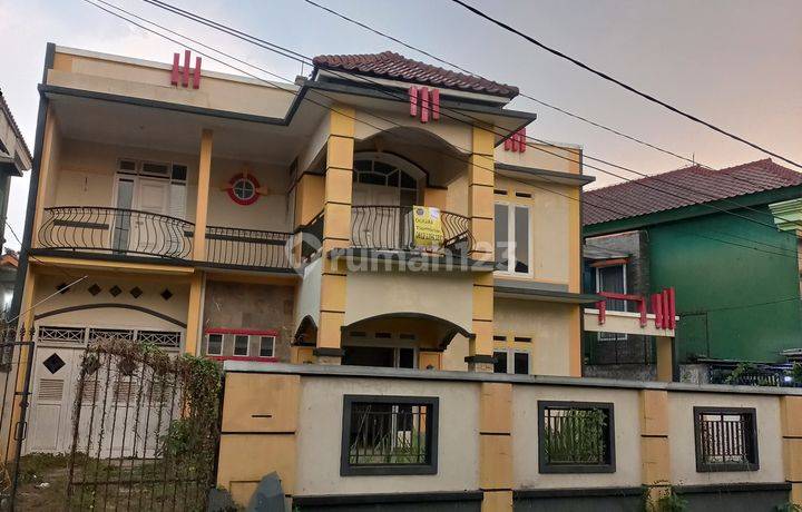 Rumah Besar Asri Di Telaga Kahuripan Bukit Indraprasta Bogor