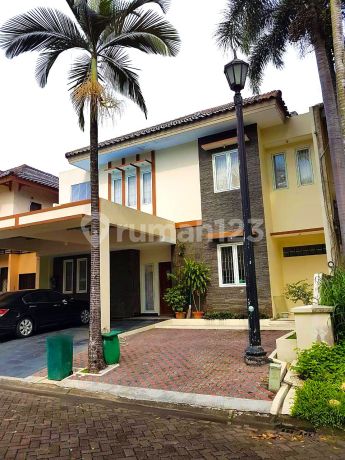 Rumah 2 Lantai di Taman Cendana Golf, Tangerang