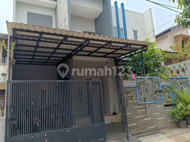 Rumah 2 Lantai Minimalis di Komplek Barata Karya, Karang Tengah, Tangerang,banten