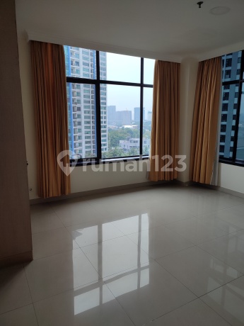 Spesialis apartement hamptons park luas 137 m2 good unit Spesialis apartement hamptons park luas 137 m2 good unit