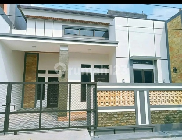 Dijual Rumah Desaign Elegan di Bekasi Timur Permai(C0916) Dijual Rumah Desaign Elegan di Bekasi Timur Permai(C0916)