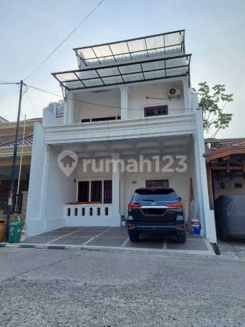Quick Sale Price Reduced Luxury House Charm Depok Estate 5 Bedroom 3 Floors Depok West Java Quick Sale Price Reduced Luxury House Charm Depok Estate 5 Bedroom 3 Floors Depok West Java