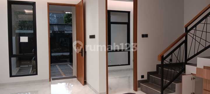 Termurah Rumah Baru 2 , 5 Lantai Siap Huni Dekat Matoa Residence Jagakarsa Jaksel