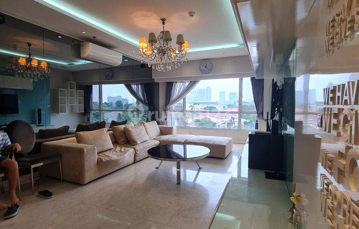 Apartemen Somerset Berlian 3BR Furnished