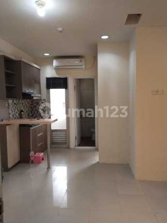 Disewakan 1 BR Semi Furnished Grand Emerald Disewakan 1 BR Semi Furnished Grand Emerald