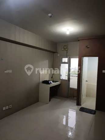 For Rent Grand Emerald Apartment 5th Floor Unfurnished For Rent Grand Emerald Apartment 5th Floor Unfurnished