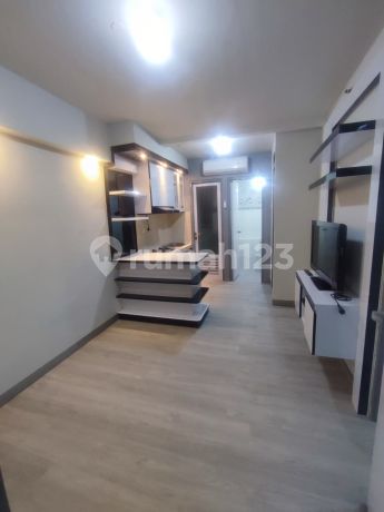 For Sale 2BR Semi-Furnished Hook Position Apartment Gading Nias Residence