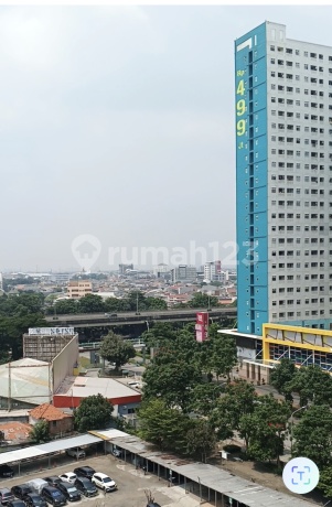 Lantai 10 View Lepas Green Pramuka Tower 2 Kamar Tidur Unfurnished Apartemen