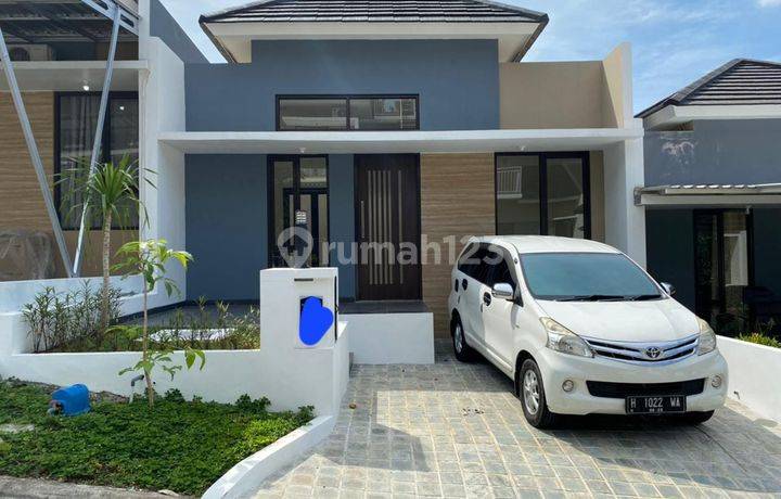 Rumah cantik minimalis free ppn50% di pandanaran height tembalang kota semarang