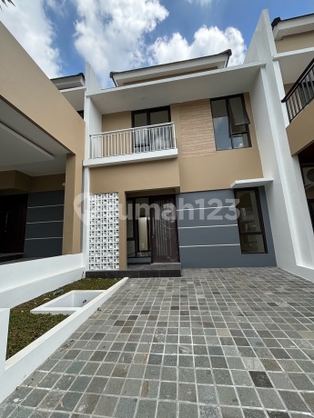 Dijual Rumah Baru Siap Huni Dua Lantai Free PPN Best View di Pandanaran Hills Semarang Dijual Rumah Baru Siap Huni Dua Lantai Free PPN Best View di Pandanaran Hills Semarang