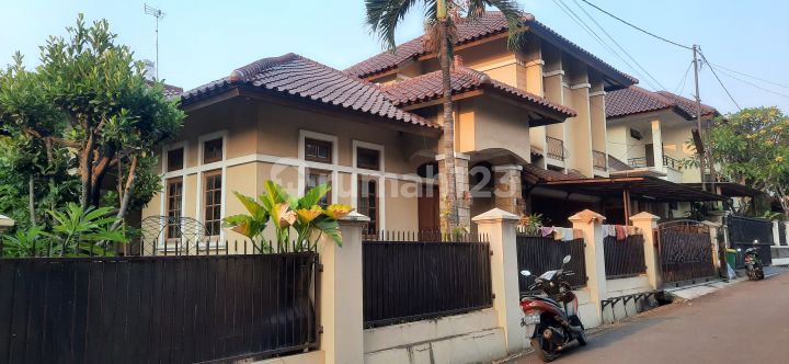 Rumah Sehat Taman Luas bisa S.pool