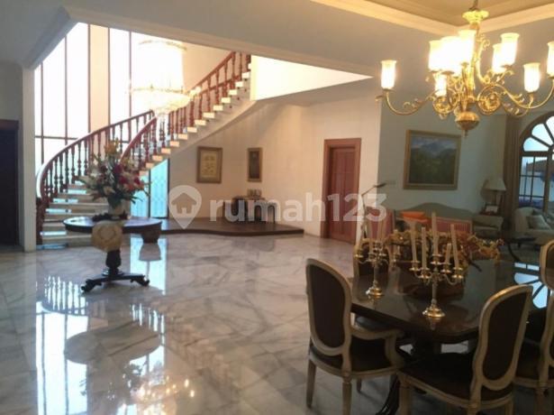 Rumah klasik mewah di cipaganti permai - bandung