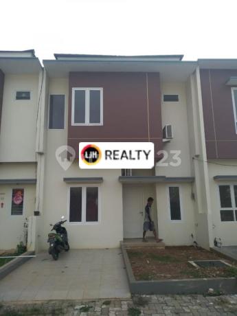 Rumah dalam cluster  Carina Townhouse Kembangan  Jakarta barat