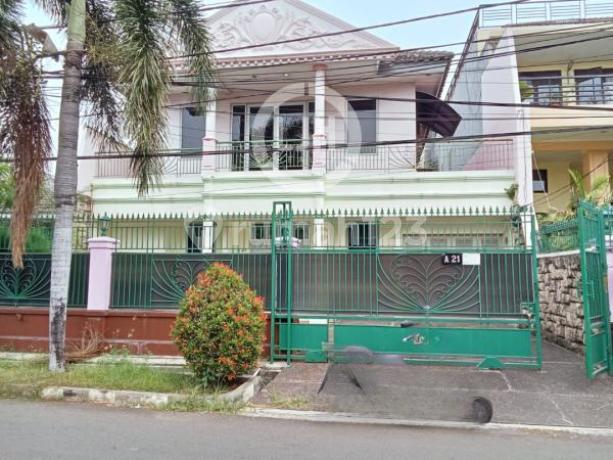 Rumah Mewah di Komplek Tosiga Nyaman Kebon Jeruk Best Price Price Rumah Mewah di Komplek Tosiga Nyaman Kebon Jeruk Best Price Price