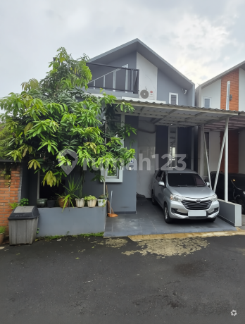 Hook House Ready to Live In Within an Exclusive Cluster in Benda Baru Pamulang