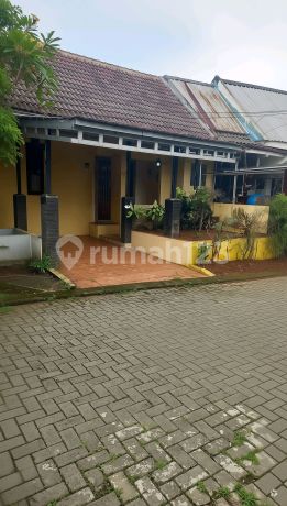 Rumah 1,5 Lantai Dalam Cluster di Tamansari Puri Bali Sawangan Rumah 1,5 Lantai Dalam Cluster di Tamansari Puri Bali Sawangan