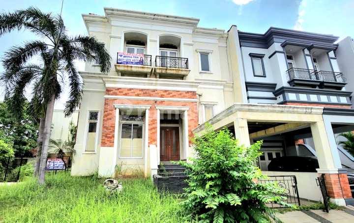 Rumah Hoek 3Lt Royal Gading Mansion Luas 380M Type 4Kt Summarecon Kelapa Gading Rumah Hoek 3Lt Royal Gading Mansion Luas 380M Type 4Kt Summarecon Kelapa Gading