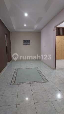 Di Jual Cepat Rumah Komp Departemen Perdagangan, Ciledug Di Jual Cepat Rumah Komp Departemen Perdagangan, Ciledug