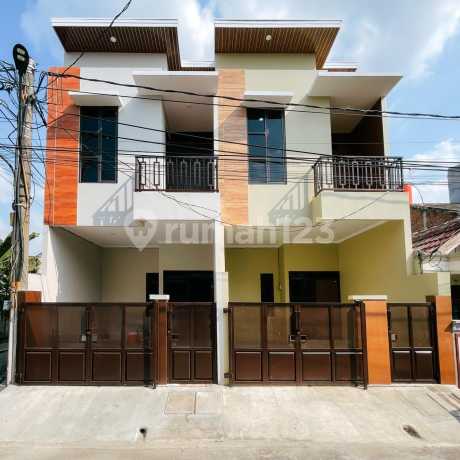 Harga Ekonomis! Dijual Rumah Keren 2 Lantai di Pondok Ungu Permai Sk V Harga Ekonomis! Dijual Rumah Keren 2 Lantai di Pondok Ungu Permai Sk V