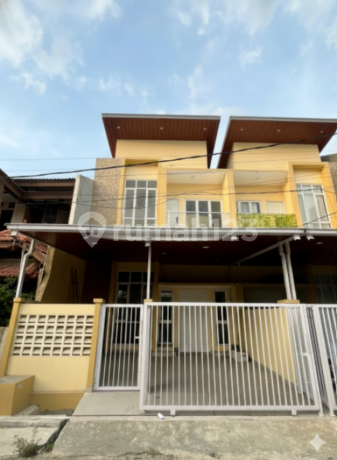 Last Unit! Dijual Rumah Tingkat Mewah di Sekitaran Bulevard Dekat Jakarta! Last Unit! Dijual Rumah Tingkat Mewah di Sekitaran Bulevard Dekat Jakarta!