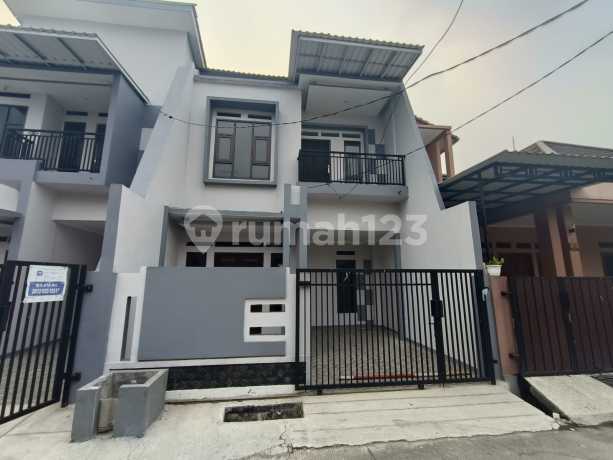 Rumah 2 Lantai di Bji Mekarsari Dekat dengan Summarecon Bekasi