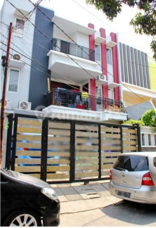 Dijual Cepat! Rumah Kos 17 Pintu 3 Lantai di Kelapa Gading, Investasi Menguntungkan! (Rcd 295) Dijual Cepat! Rumah Kos 17 Pintu 3 Lantai di Kelapa Gading, Investasi Menguntungkan! (Rcd 295)