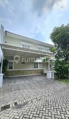 For Sale: American Style Corner House at Royal Residence Surabaya City For Sale: American Style Corner House at Royal Residence Surabaya City