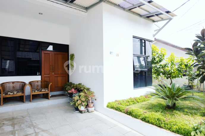Dijual Rumah di Komplek Taman Cihanjuang Bandung Barat Siap Huni Dijual Rumah di Komplek Taman Cihanjuang Bandung Barat Siap Huni