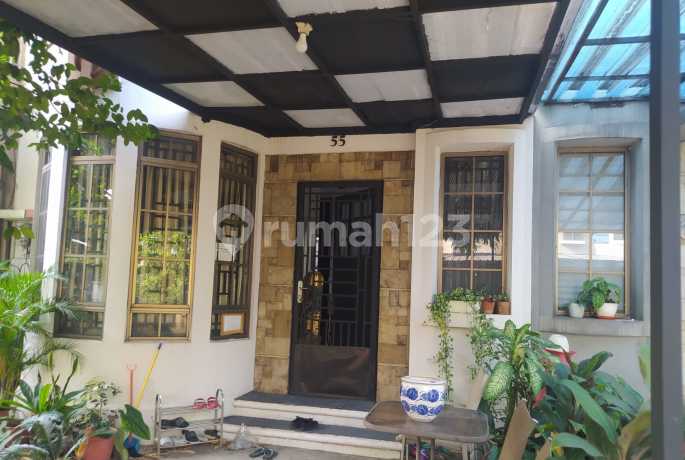 Rumah Taman Britania Karawaci Dijual Rapi Siap Huni Strategis