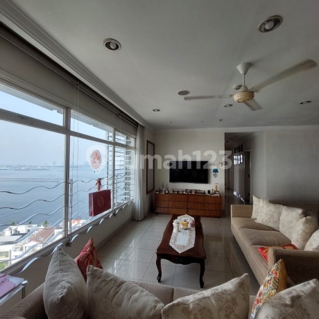 For Sale / For Rent Pearl Beach Apartment. 3 Bedrooms