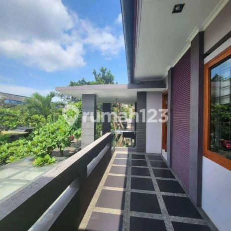 Harga Terbaik! Rumah Mewah Sayap Dago Dekat Gedung Sate, Fully Furnished Dan Kolam Renang