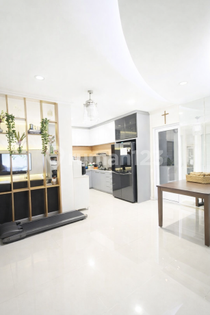 Worth It Banget! Sudah Renov, Interior, Carport 2 Mobil, Full Kanopi Carport dan Teras, Siap Huni Langsung Masuk , Row Jalan Besar , Symphonia Rossini Dekat Cluster Verdi Faraday Louise Pascal Volta Latigo Bohemia Malibu Omaha Samara Vivaldi Michelia Trim Worth It Banget! Sudah Renov, Interior, Carport 2 Mobil, Full Kanopi Carport dan Teras, Siap Huni Langsung Masuk , Row Jalan Besar , Symphonia Rossini Dekat Cluster Verdi Faraday Louise Pascal Volta Latigo Bohemia Malibu Omaha Samara Vivaldi Michelia Trim