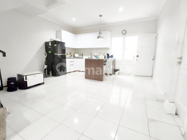 Murah! Tanah 136M2 Dekat Boulevard Siap Huni Semi Furnished Sudah Renov- Cluster Strategis Dekat, Il Lago Fiordini , Menaggio , , Bohemia, Monaco, Azalea, Trimezia, Magnolia, Karelia, Latigo, Boston, Omaha, Montana, Faraday , Beryl, Crystal, Topaz, Vivald Murah! Tanah 136M2 Dekat Boulevard Siap Huni Semi Furnished Sudah Renov- Cluster Strategis Dekat, Il Lago Fiordini , Menaggio , , Bohemia, Monaco, Azalea, Trimezia, Magnolia, Karelia, Latigo, Boston, Omaha, Montana, Faraday , Beryl, Crystal, Topaz, Vivald