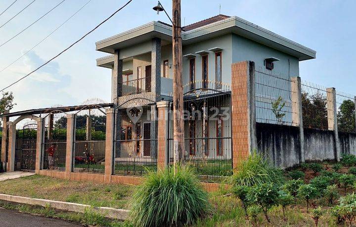 Rumah 2 lantai Perumahan Telaga Kahuripan Parung Bogor Jawa Barat