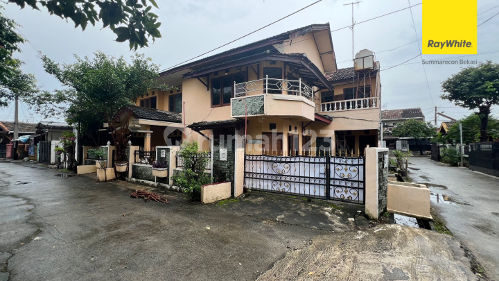 Rumah Hoek Hadap Lapangan Perum Irigasi Danita Bekasi jaya Bekasi Rumah Hoek Hadap Lapangan Perum Irigasi Danita Bekasi jaya Bekasi