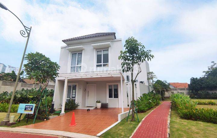 Rumah classic modern rapih di gading serpong 