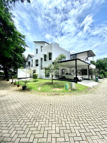 Rudy Cen Dijual Rumah di Casajardin Hoek 175M2 Casa Jardin Full Renov